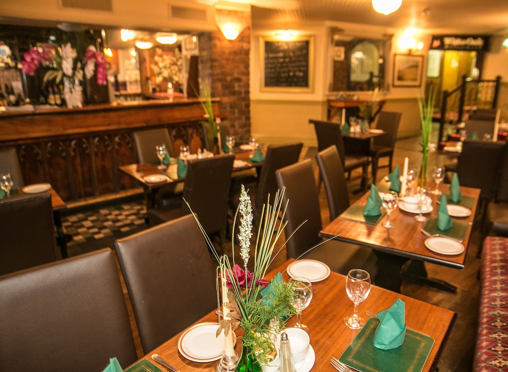 Kilford Arms Hotel 26/30