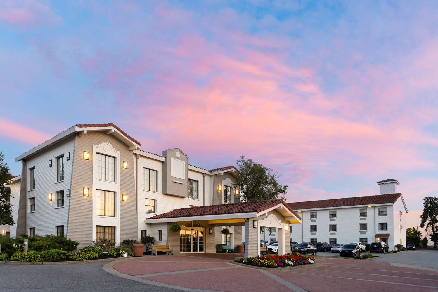 La Quinta Inn by Wyndham Pittsburgh Airport 2/36