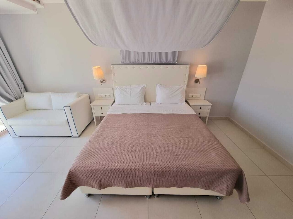 Enjoy Lichnos Bay Village Camping Hotel & Apartments 14/46