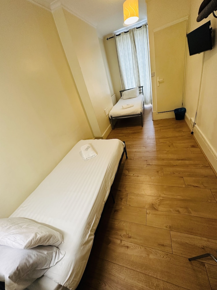 Thanet Hotel Annex 21/46