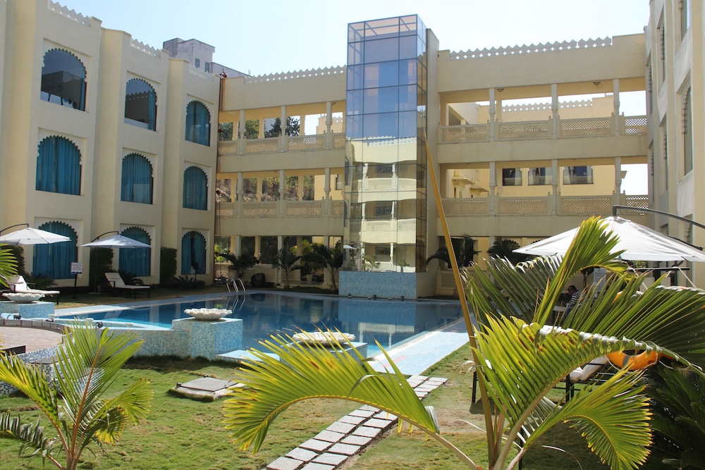 Club Mahindra Udaipur 33/38