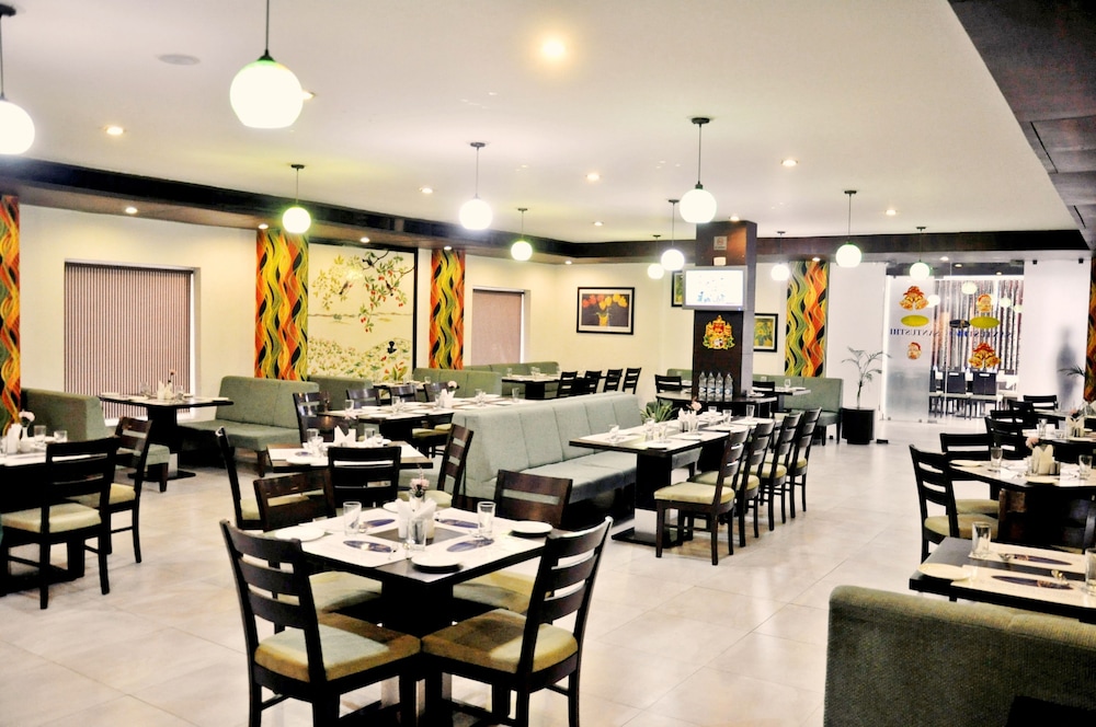 Hotel Clarks Collection Bhavnagar 36/50
