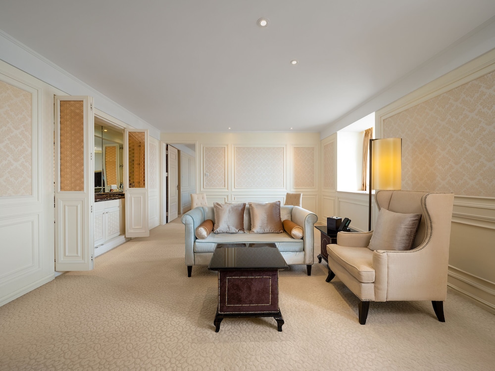 Dorsett Grand Chengdu 39/59