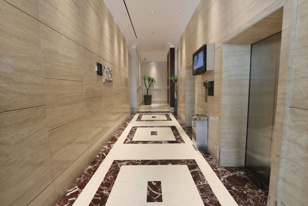 Java Paragon Hotel And Residences 36/76