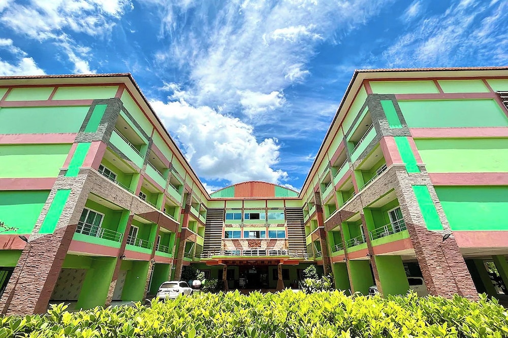 Hiso Place Hotel 8/70