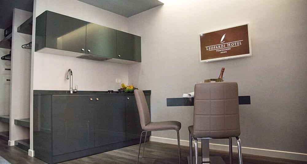 Hotel Leopardi 8/37