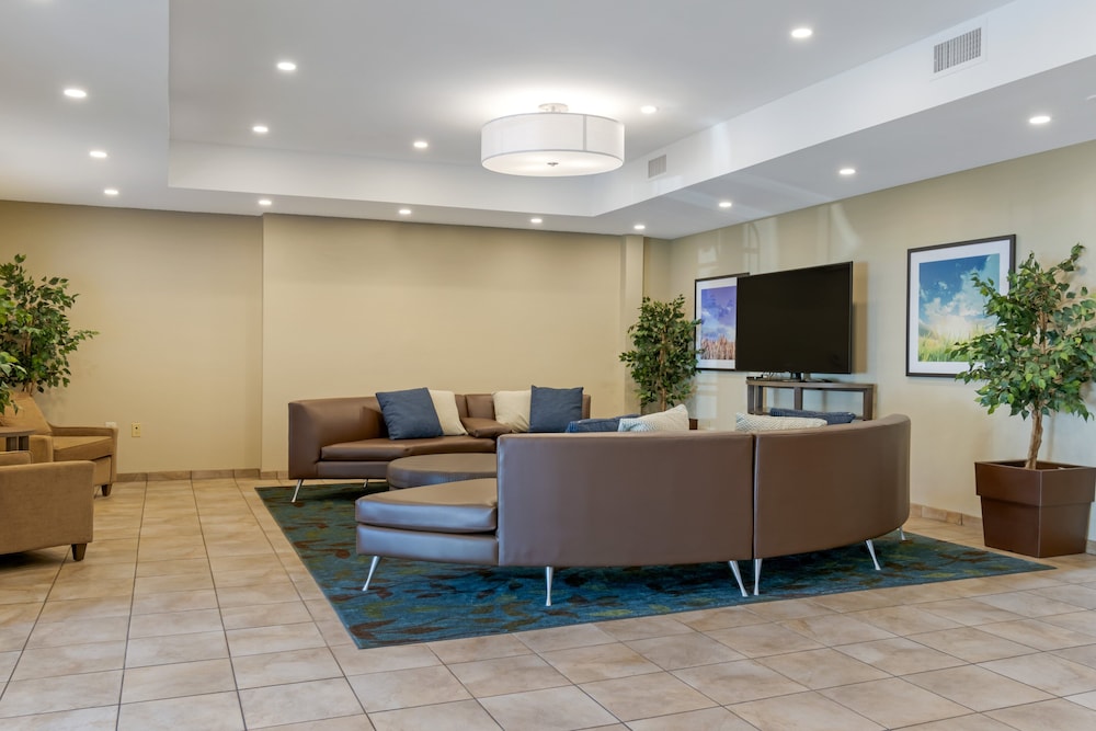 Candlewood Suites Reading 7/43