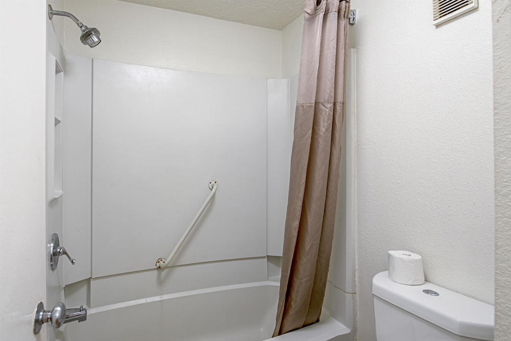 Budget Inn Norfolk Va 40/42