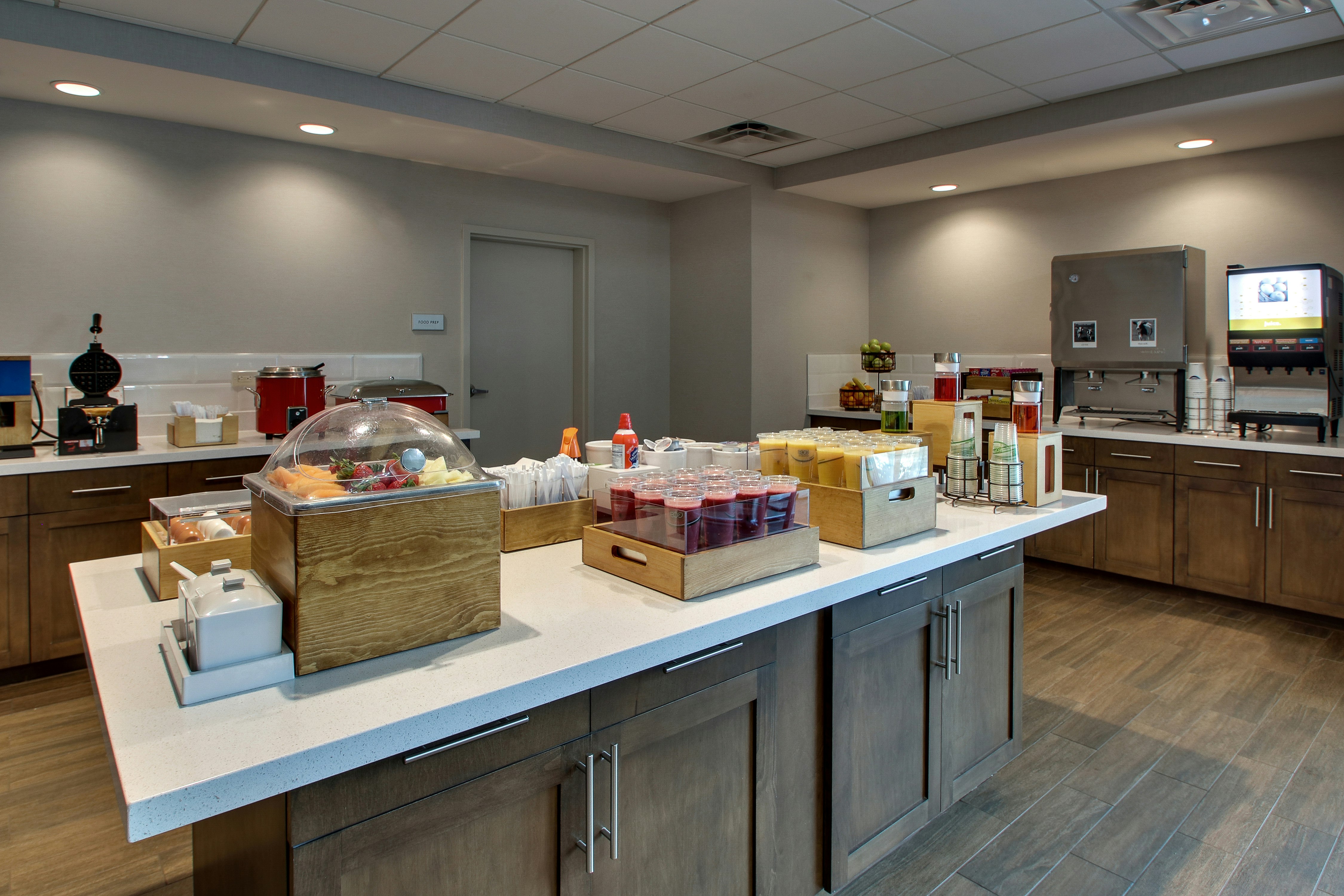 Hampton Inn And Suites Southport 52/56