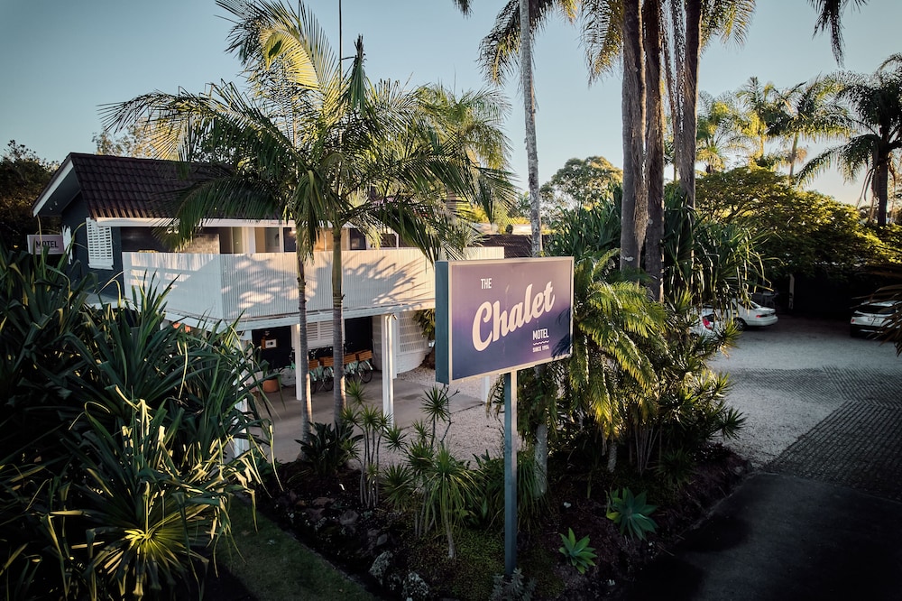 Brunswick Chalet 6/70