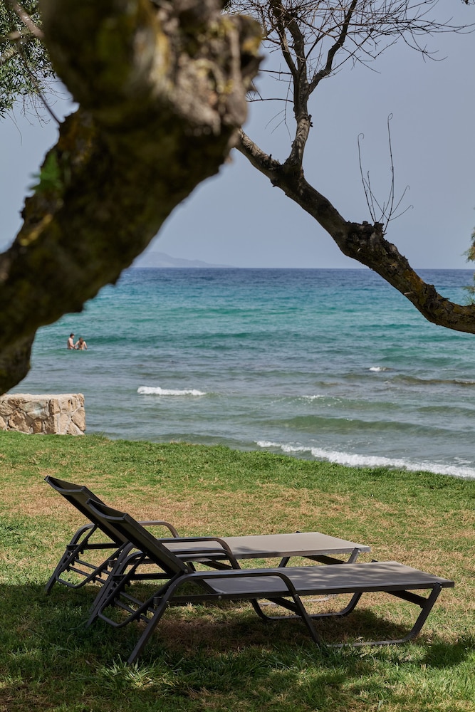 Atlantica Eleon Grand Resort 68/71