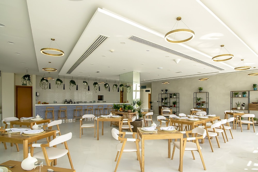 ZOYA HEALTH AND WELLBEING RESORT 40/50