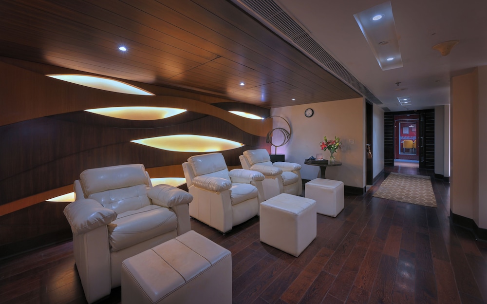 Grand Mercure Agra 27/50