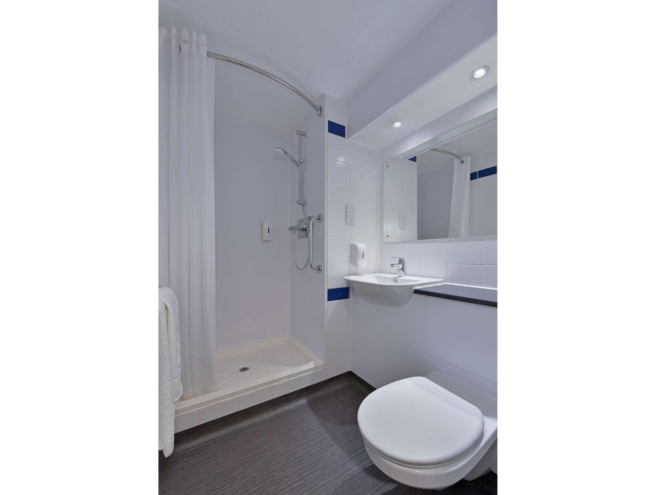 Travelodge Glenrothes 29/31