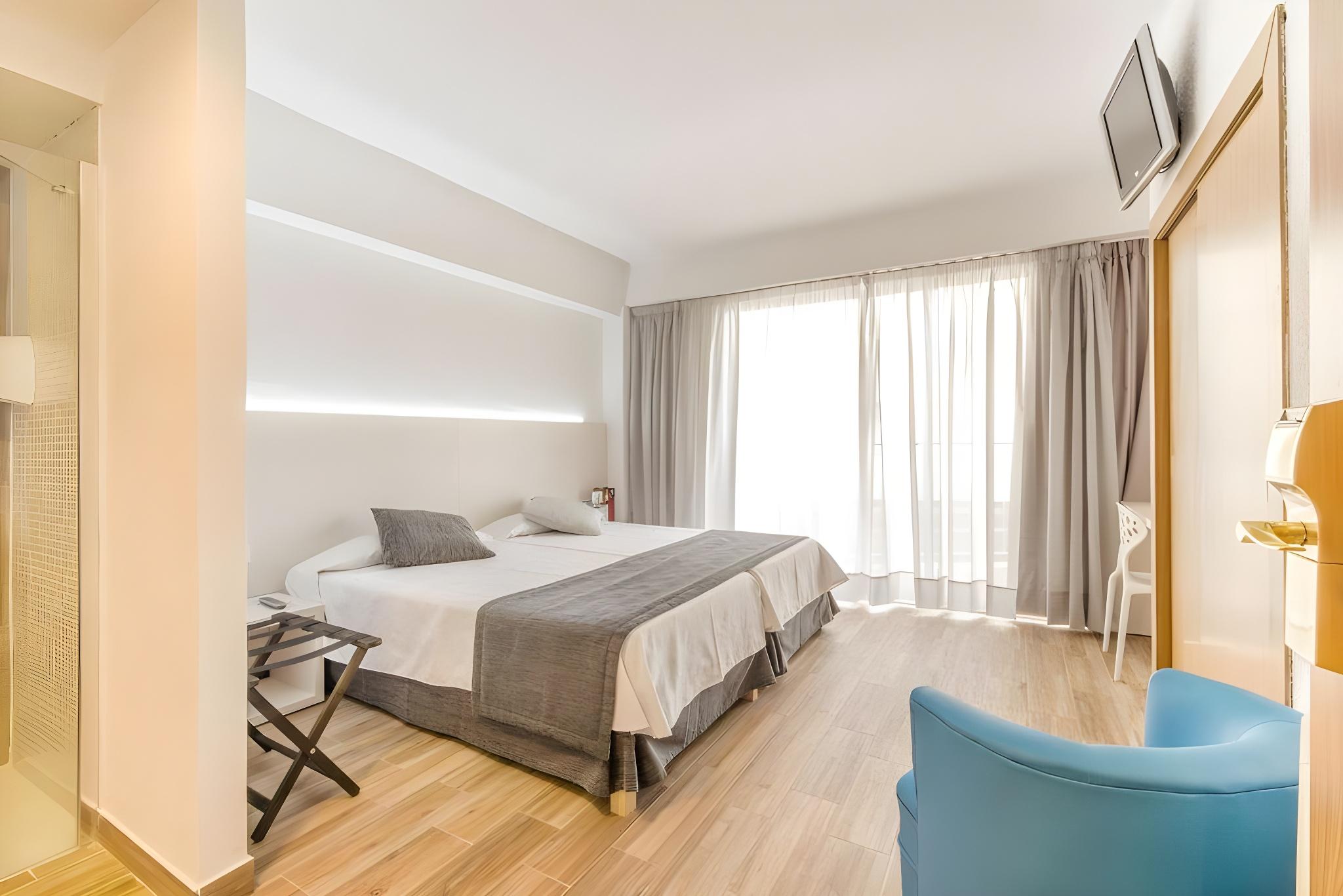 STANDARD, SINGLE, DOUBLE BED, SEA VIEW