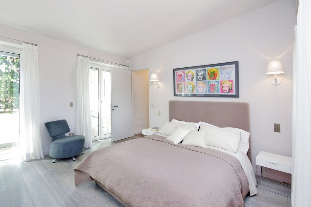 Crispi Luxury Apartments - My Extra Home 6/30