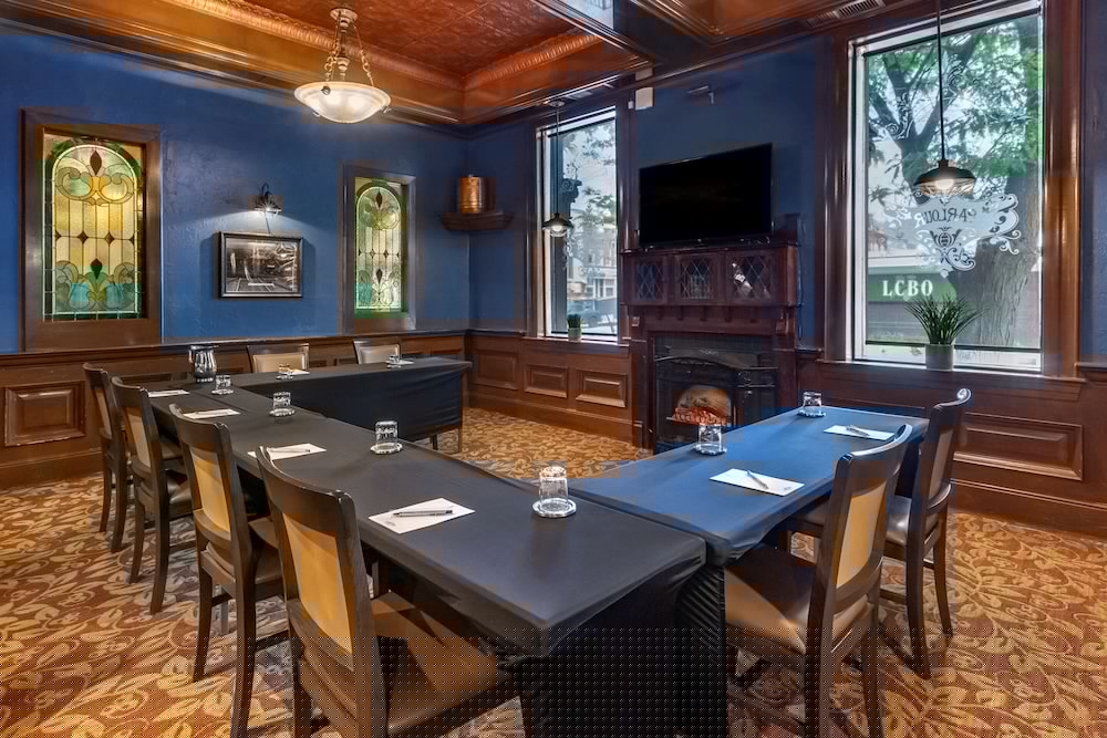 The Parlour Inn 6/45