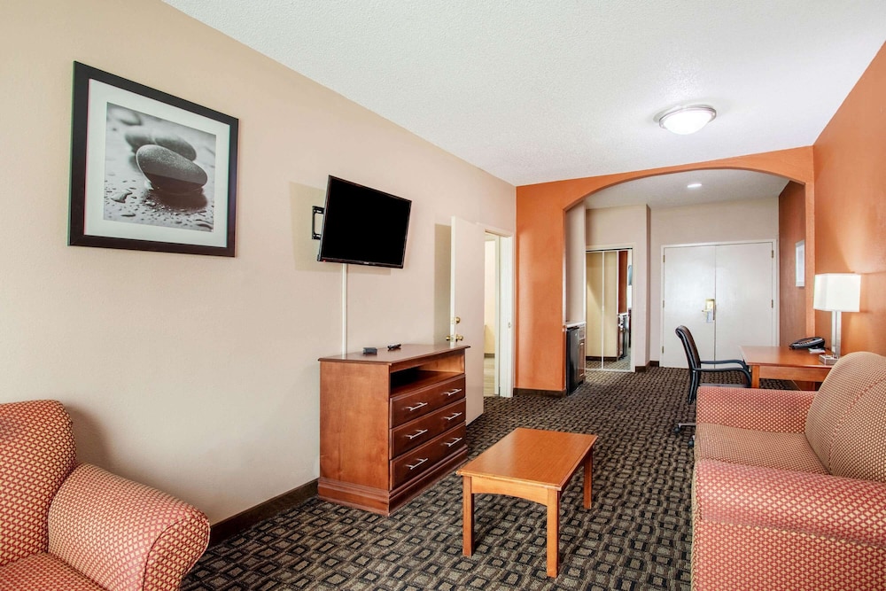 MainStay Suites Decatur River City 27/43