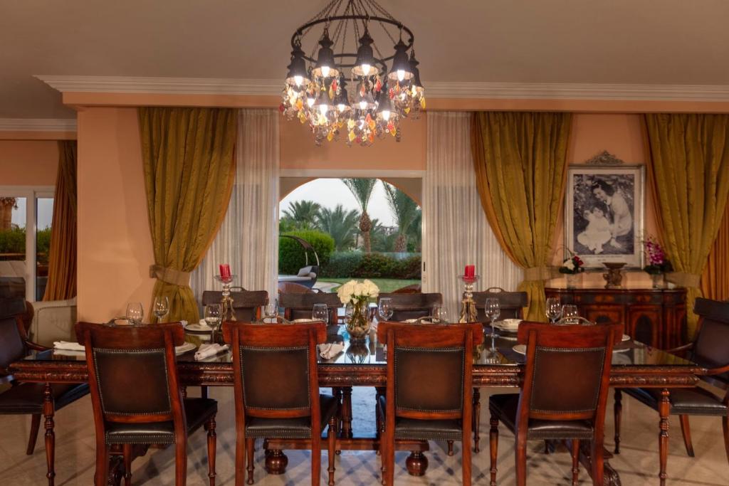 ROYAL SAVOY VILLAS 35/53