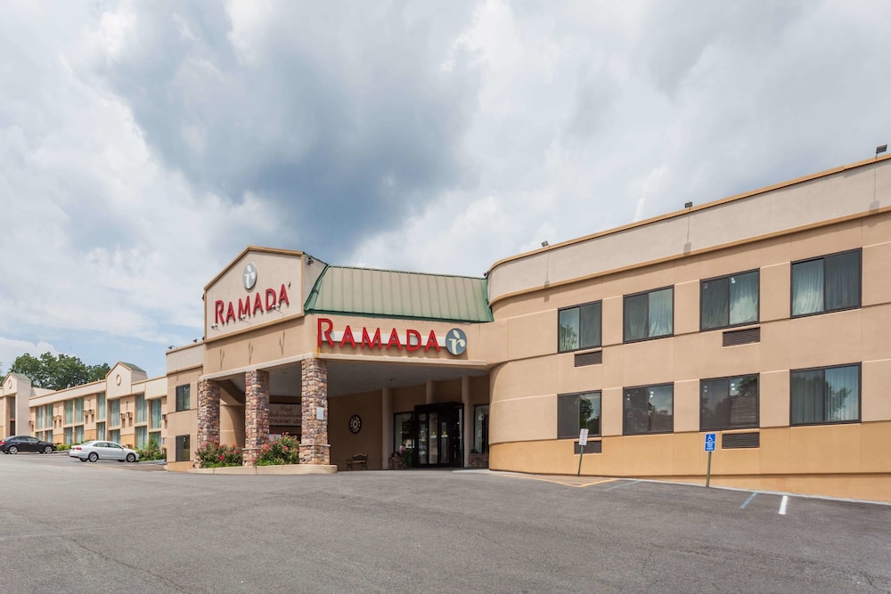 Ramada By Wyndham Newburgh/West Point 1/46