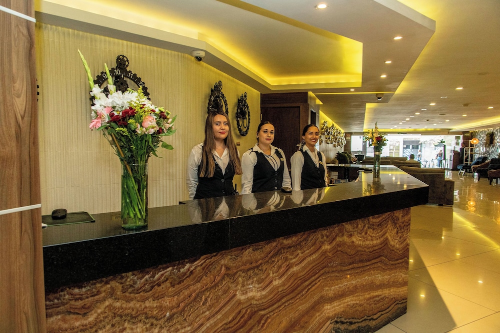 Hotel Dali Ejecutivo 4/86