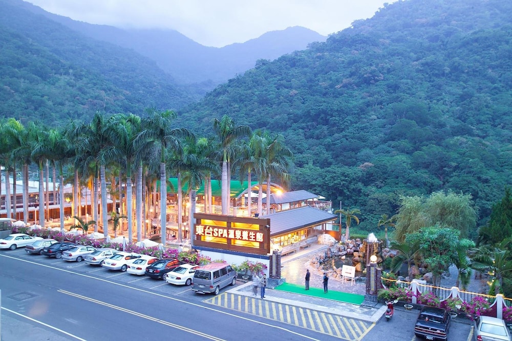 Dong Tair Spa Hotel 4/40