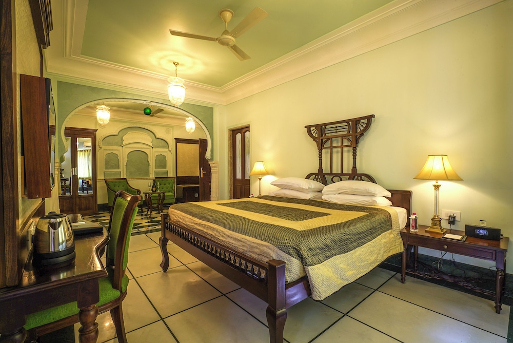 SHAHPURA HOUSE 16/48