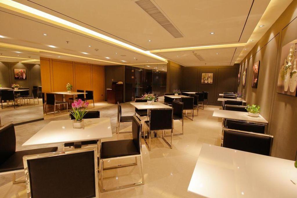 Jinjiang Inn Select (Xi'an East Second Ring Xinjiamiao Metro Station) 29/35