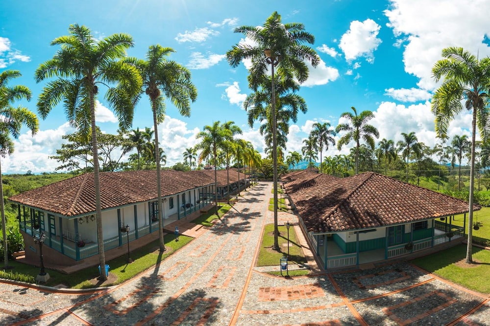 Decameron Las Heliconias All Inclusive 48/49