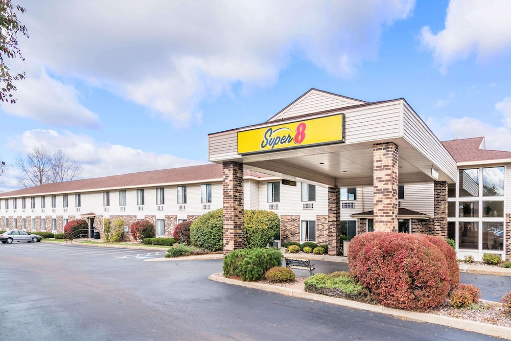 Super 8 by Wyndham Wausau 1/55