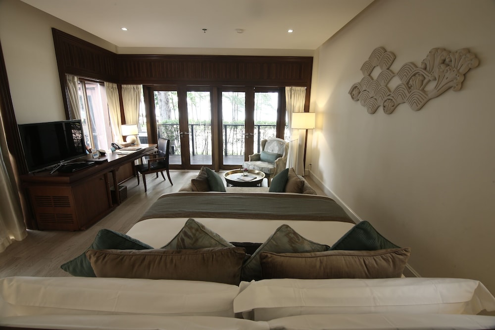 Maikhao Dream Villa Resort & Spa 25/67