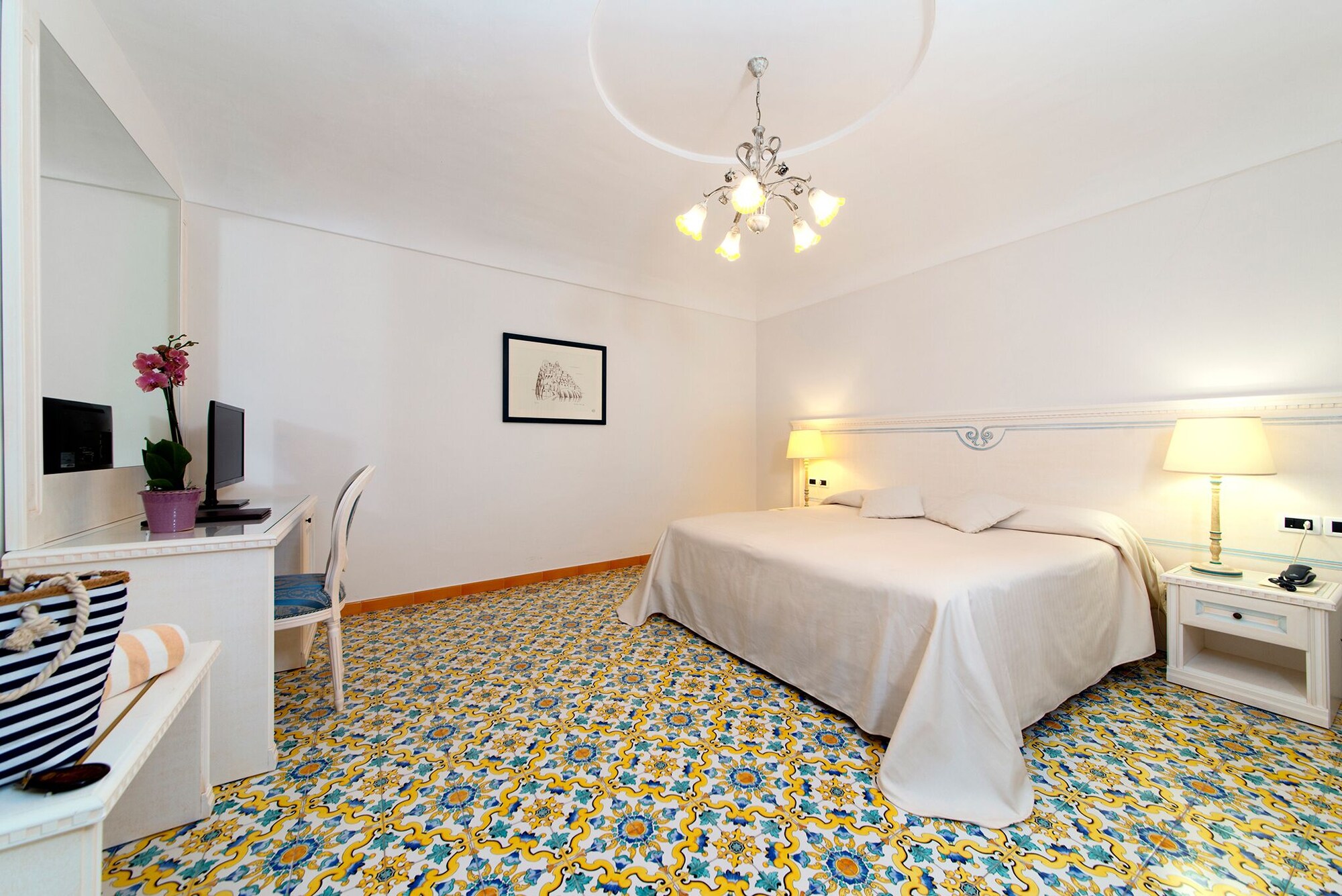 COMFORT, DOUBLE BED