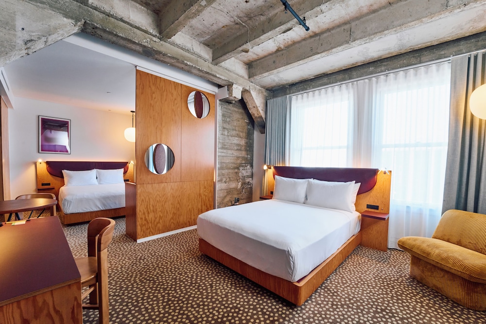 Renovated, Suite, 2 Queen Beds