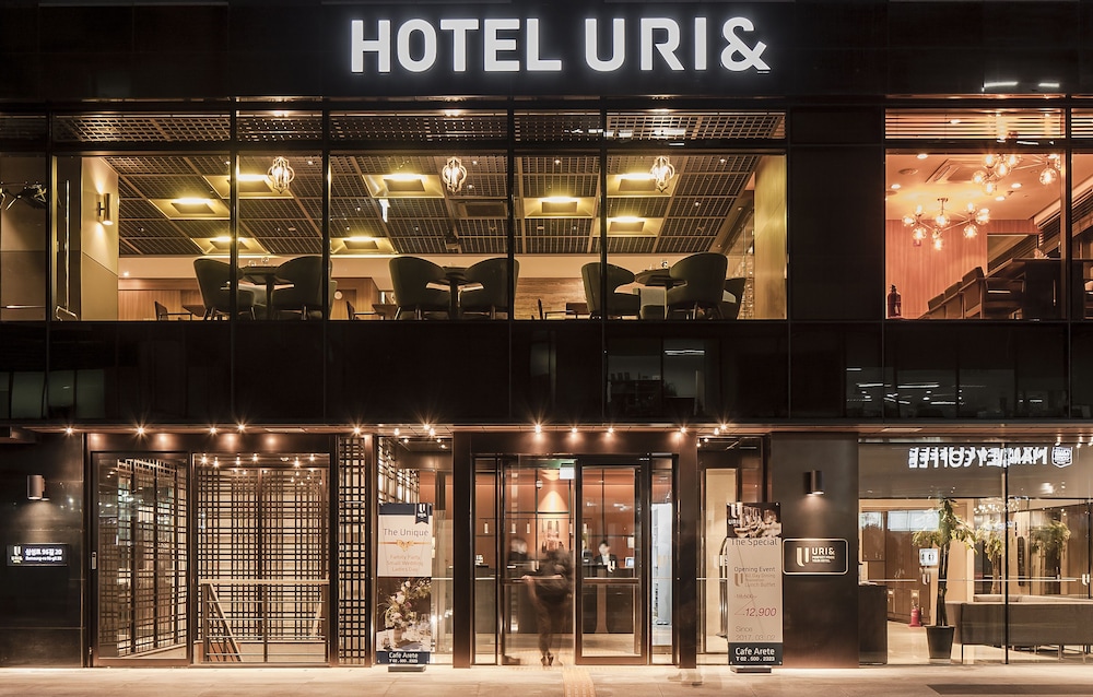 HOTEL URI& 2/60