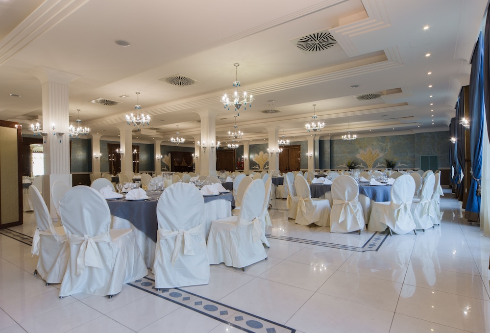 restaurant-cafeteria