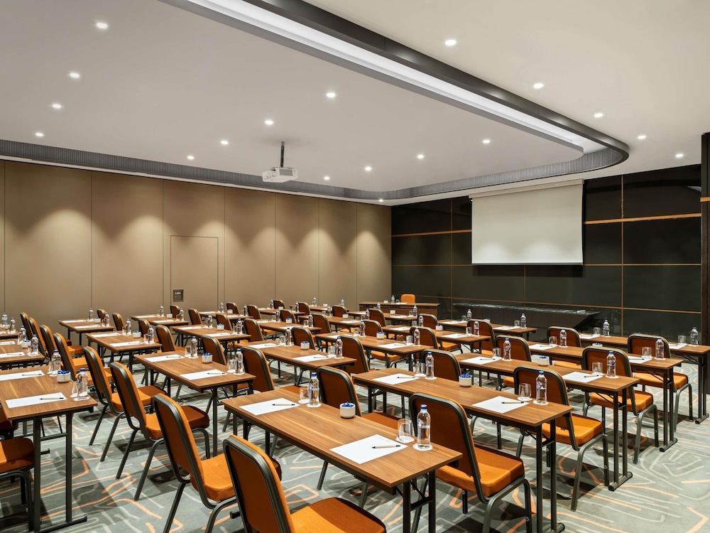 Movenpick Hotel Istanbul Marmara Sea 42/50