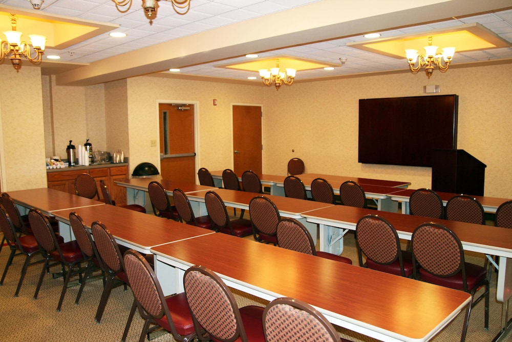 Hampton Inn Seaford 44/47
