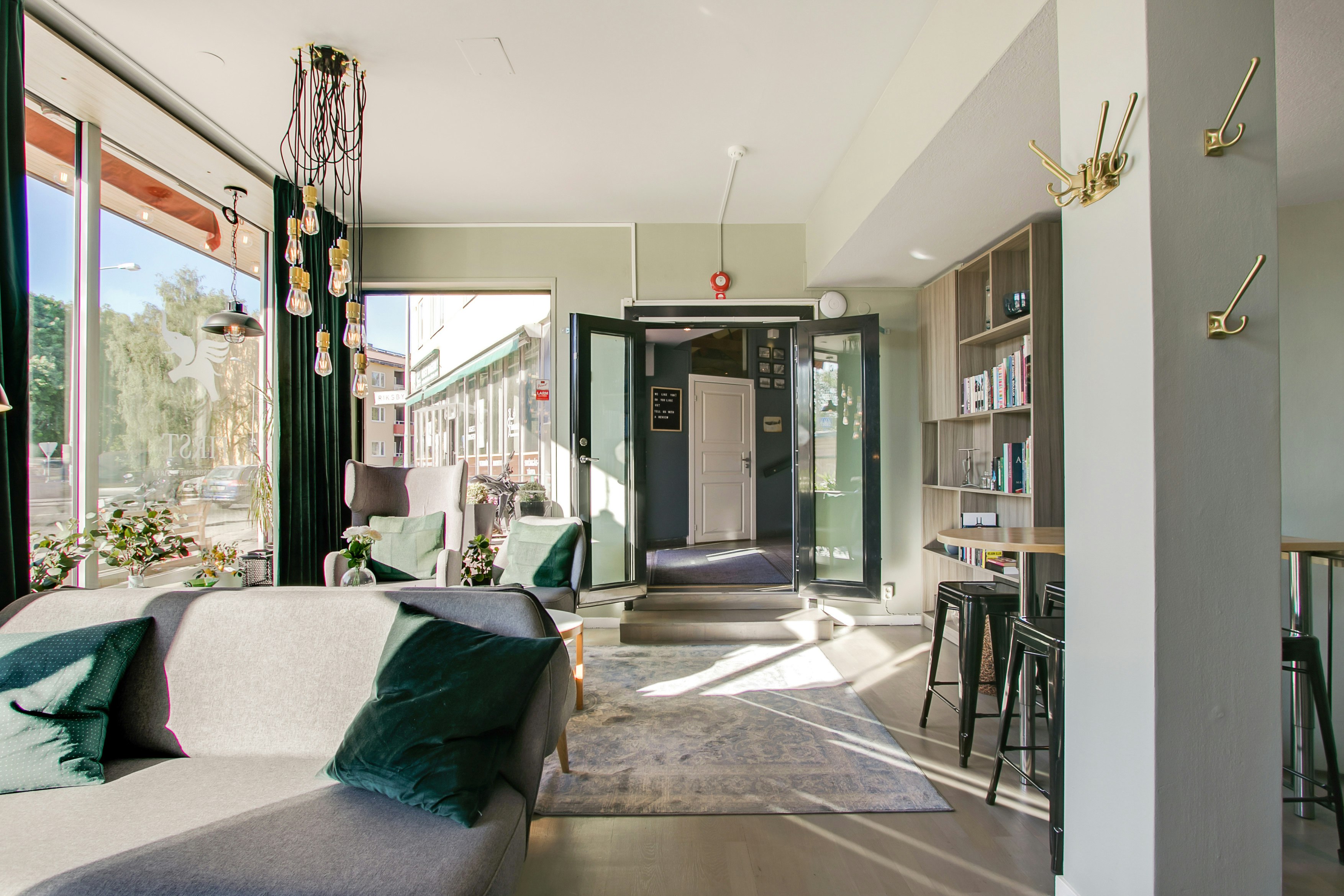 First Hotel Brommaplan 18/51