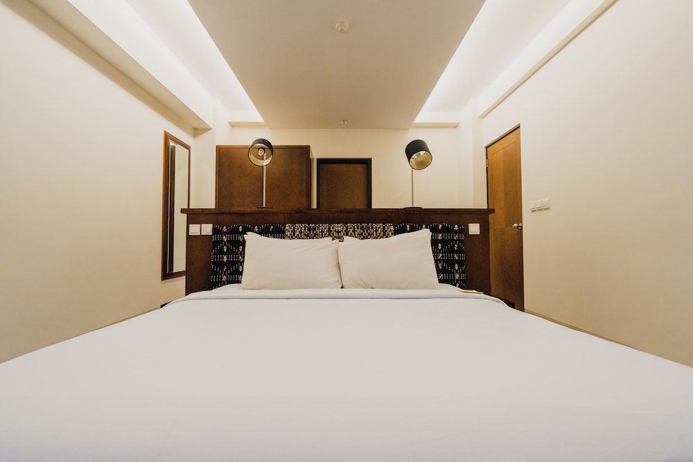 Bintang Flores Hotel 40/65