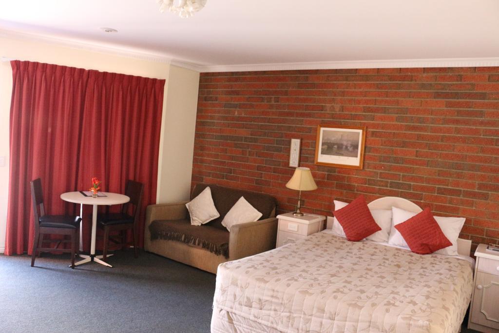 BENDIGO HAYMARKET MOTOR INN 16/27