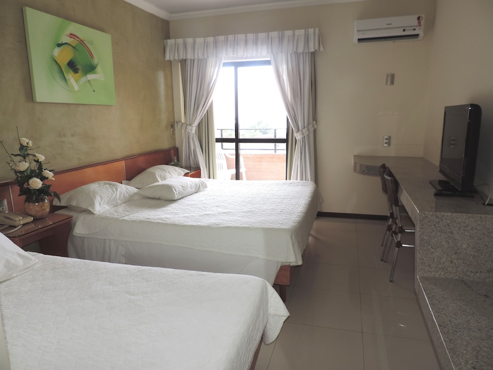 Golden Beach Hotel 39/86