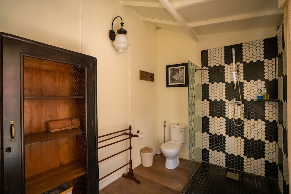 Vayam Boutique Resort 45/46