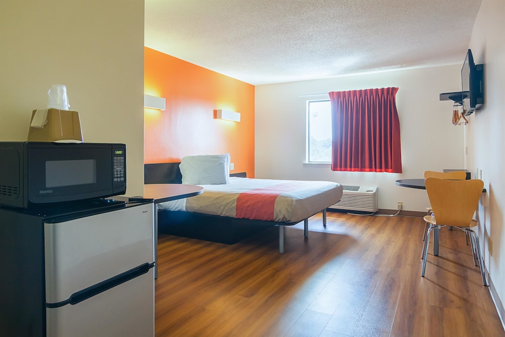 Motel6 Jonesboro, GA 33/62