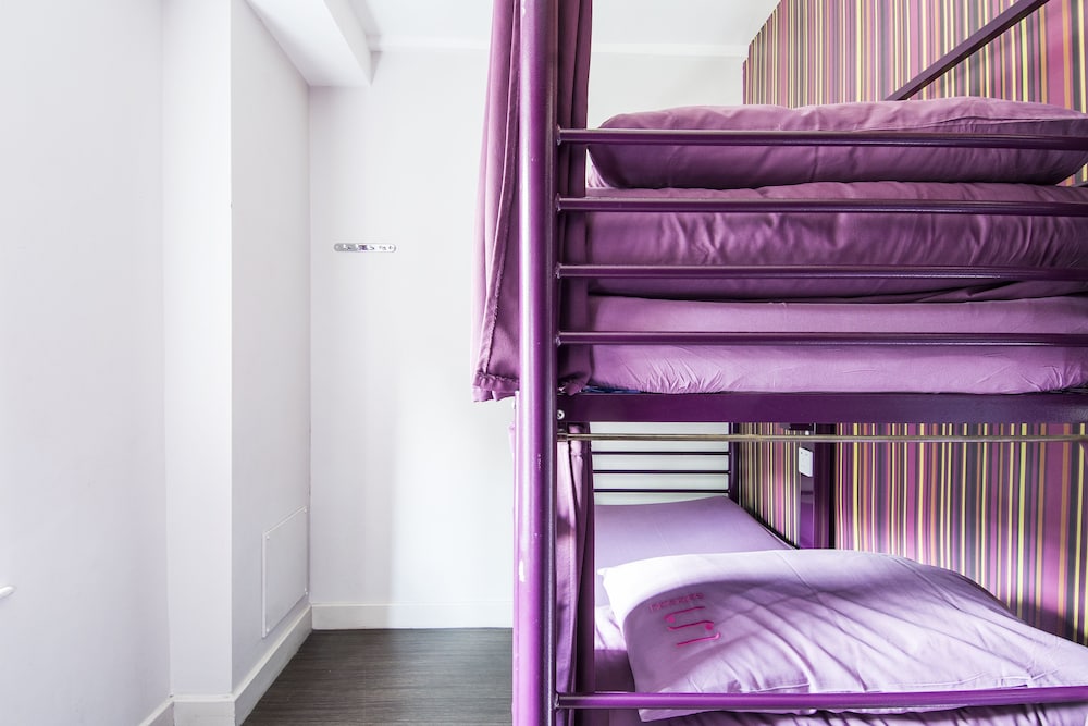 Safestay London Kensington Holland Park 4/27