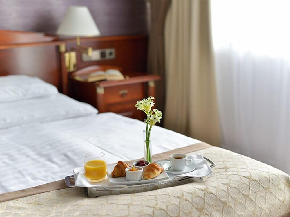 Hotel Carbona Thermal Spa 58/72