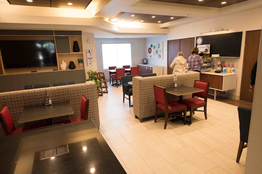 Holiday Inn Express Hotel Suites West Coxsackie 48/57