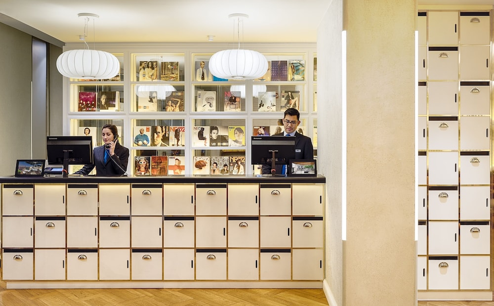 H10 Universitat Hotel 31/47