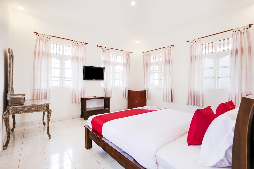 OYO 4003 Ceria Guesthouse Seminyak 18/39