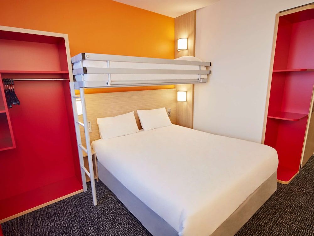 Standard, Multiple Beds