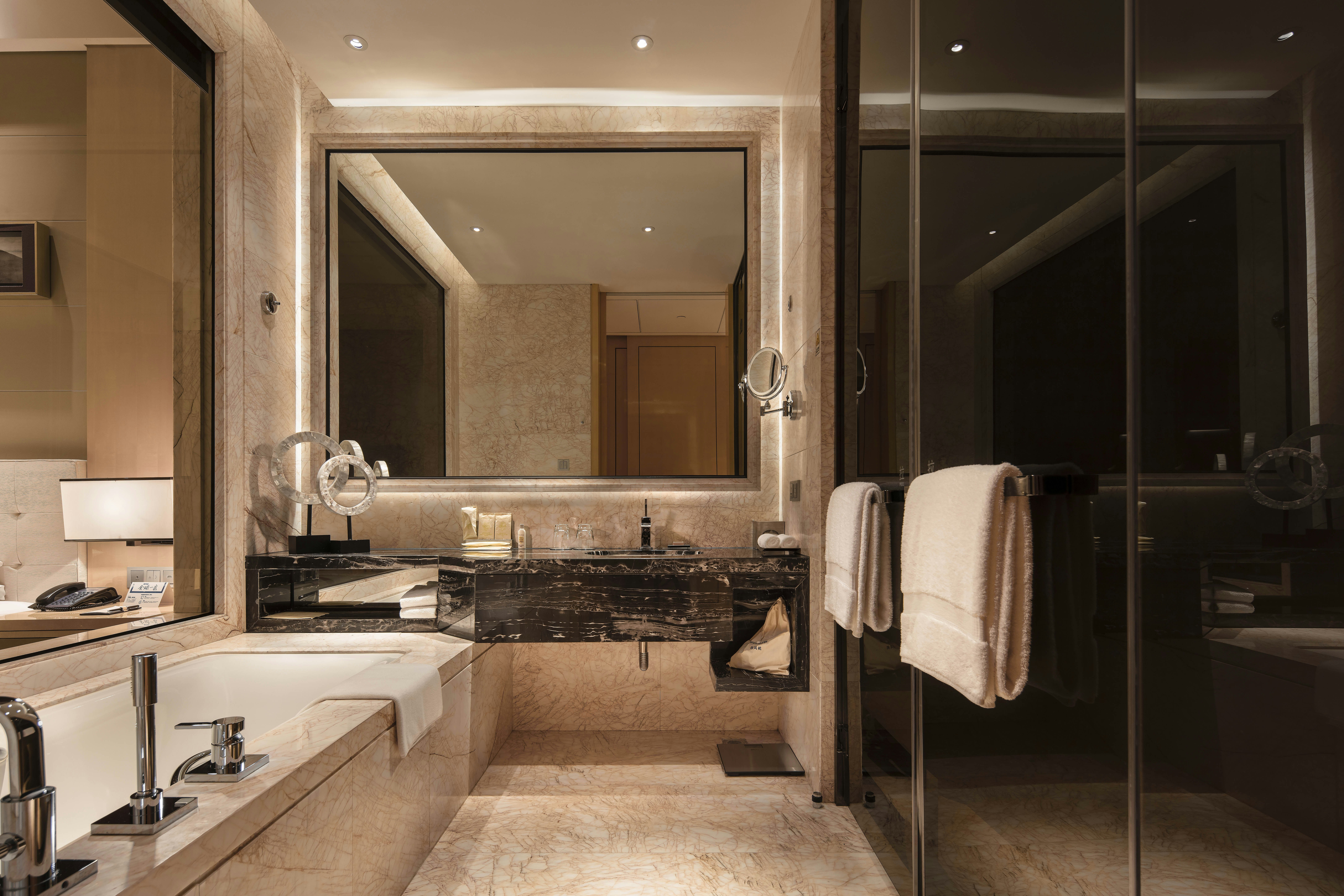 غرفة تنفيذية بسرير كينج بإطلالة على المدينة، HILTON DALIAN 3/3